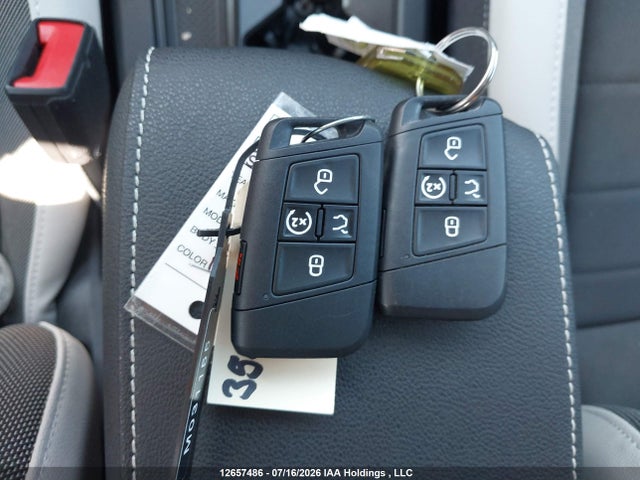 3VVUC7B24SM031155 Volkswagen TAOS SE
