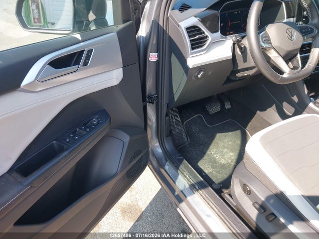 3VVUC7B24SM031155 Volkswagen TAOS SE