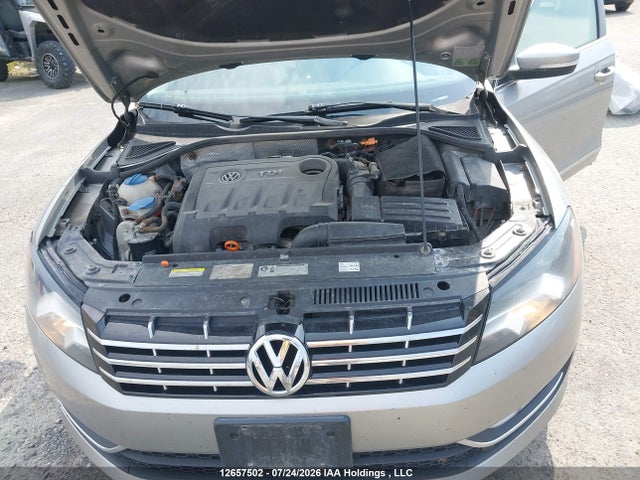 12657502 :رقم المزاد ، 1VWCN7A36CC106050 vin ، 2012 Volkswagen Passat مزاد بيع