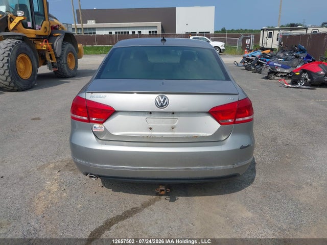 12657502 :رقم المزاد ، 1VWCN7A36CC106050 vin ، 2012 Volkswagen Passat مزاد بيع