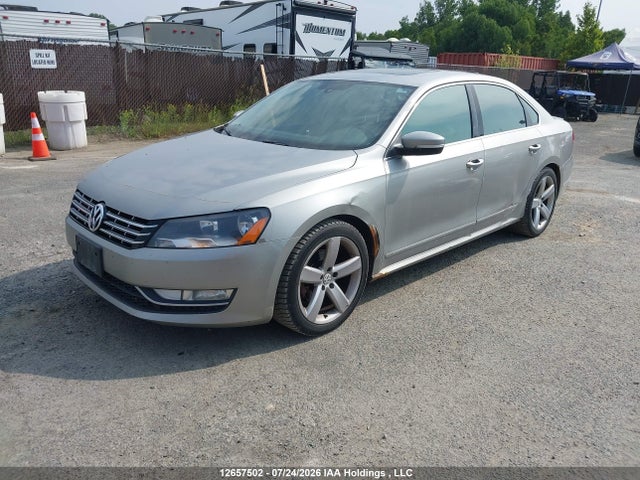 12657502 :رقم المزاد ، 1VWCN7A36CC106050 vin ، 2012 Volkswagen Passat مزاد بيع