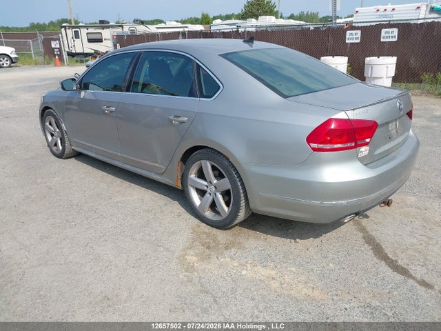 12657502 :رقم المزاد ، 1VWCN7A36CC106050 vin ، 2012 Volkswagen Passat مزاد بيع