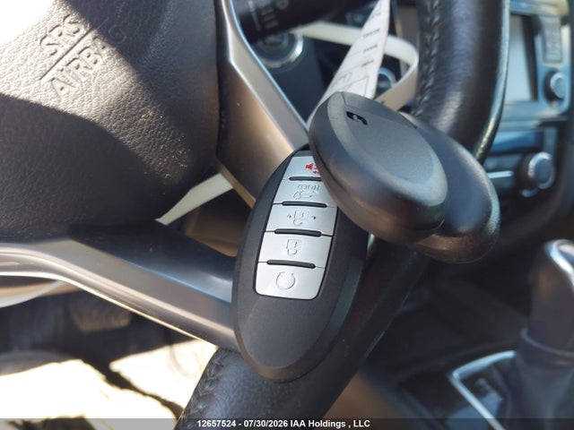 5N1AT2MV3HC738765 Nissan Rogue Sv/sl