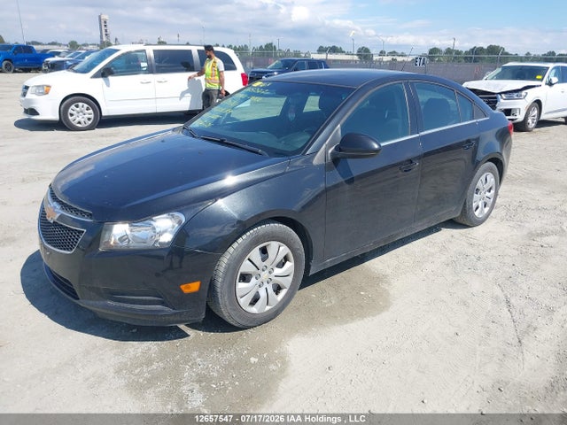 Chevrolet Cruze 2014 1G1PC5SB8E7357161 Image 2