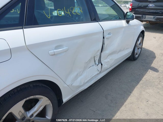 12657629 :رقم المزاد ، WAUB8GFFXJ1014227 vin ، 2018 Audi A3 Premium مزاد بيع