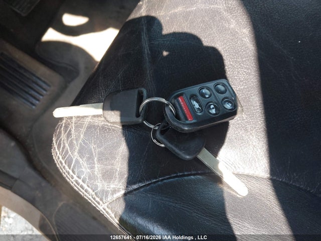 2006 Honda Odyssey მანქანა იყიდება აუქციონზე, vin: 5FNRL38826B512587, აუქციონის ნომერი: 12657641