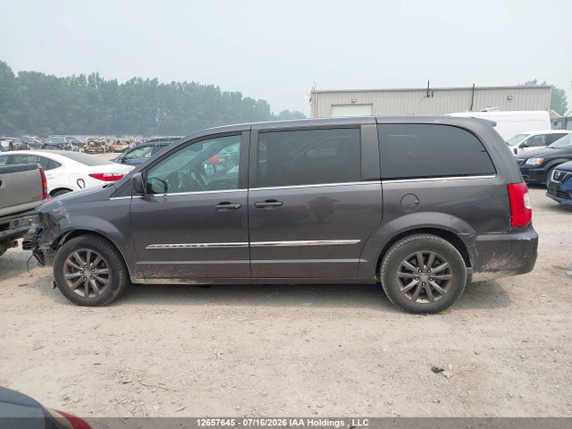 2C4RC1HG5FR719961 Chrysler Town &amp; Country S