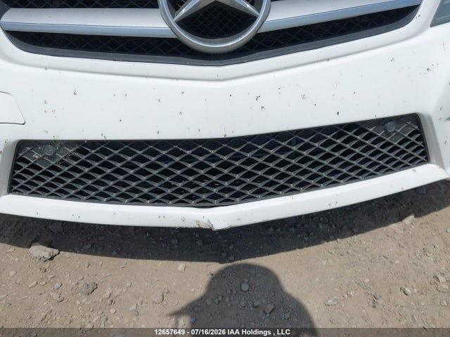 2013 Mercedes-benz C 350 4matic მანქანა იყიდება აუქციონზე, vin: WDDGJ8JB5DF962667, აუქციონის ნომერი: 12657649