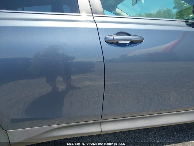 2T3RFREV9EW207682 Toyota Rav4 Xle
