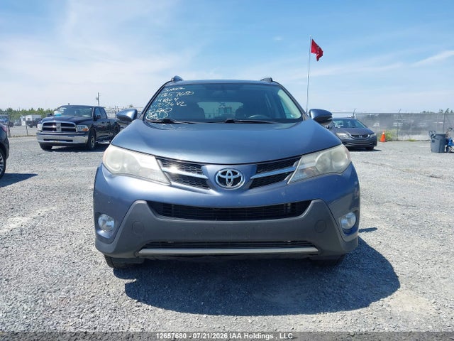 2T3RFREV9EW207682 Toyota Rav4 Xle