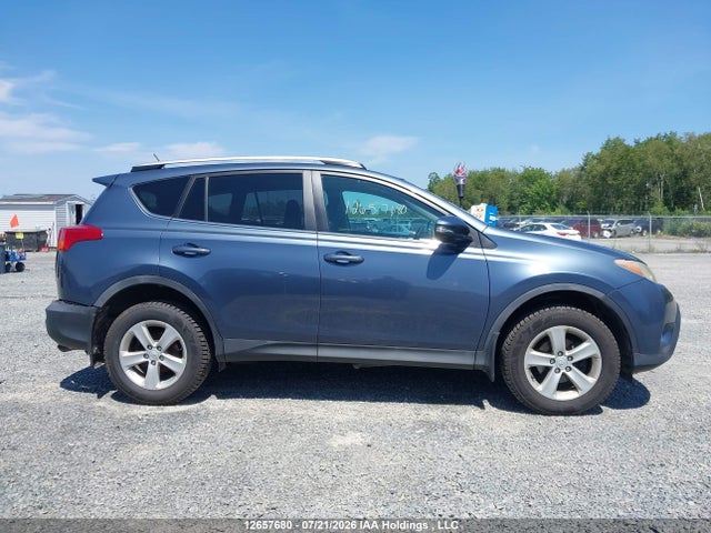 2T3RFREV9EW207682 Toyota Rav4 Xle