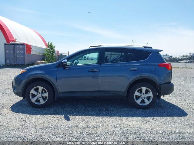 2T3RFREV9EW207682 Toyota Rav4 Xle