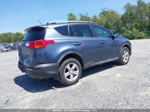 2T3RFREV9EW207682 Toyota Rav4 Xle