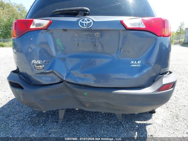 2T3RFREV9EW207682 Toyota Rav4 Xle