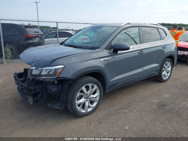12657709 :رقم المزاد ، 3VVLX7B20NM082155 vin ، 2022 Volkswagen Taos Comfortline مزاد بيع