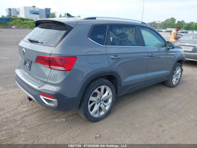 12657709 :رقم المزاد ، 3VVLX7B20NM082155 vin ، 2022 Volkswagen Taos Comfortline مزاد بيع