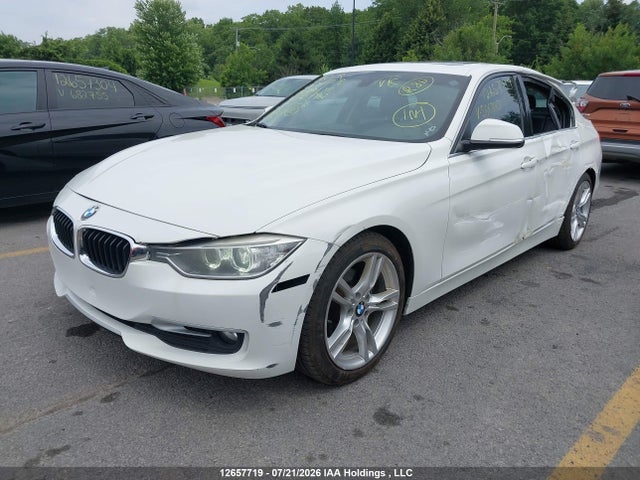 BMW 320i Xdrive 2014 WBA3C3G56ENS68792 Image 2
