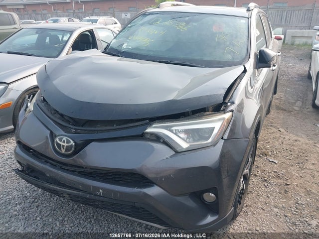 Toyota RAV4 SE 2017 2T3JFREV9HW694495 Image 2