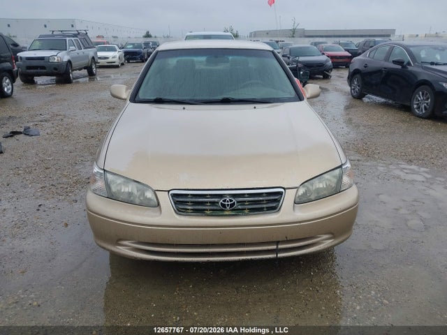 2001 Toyota Camry Ce/le/xle მანქანა იყიდება აუქციონზე, vin: JT2BG22KX10531957, აუქციონის ნომერი: 12657767