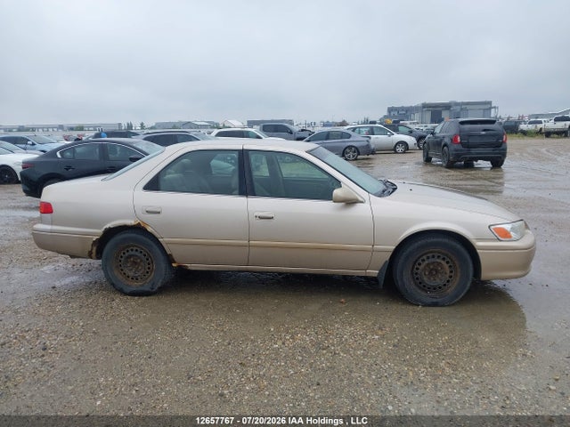 2001 Toyota Camry Ce/le/xle მანქანა იყიდება აუქციონზე, vin: JT2BG22KX10531957, აუქციონის ნომერი: 12657767