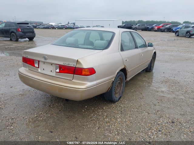 2001 Toyota Camry Ce/le/xle მანქანა იყიდება აუქციონზე, vin: JT2BG22KX10531957, აუქციონის ნომერი: 12657767