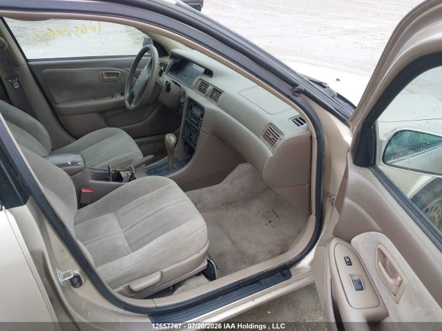 2001 Toyota Camry Ce/le/xle მანქანა იყიდება აუქციონზე, vin: JT2BG22KX10531957, აუქციონის ნომერი: 12657767