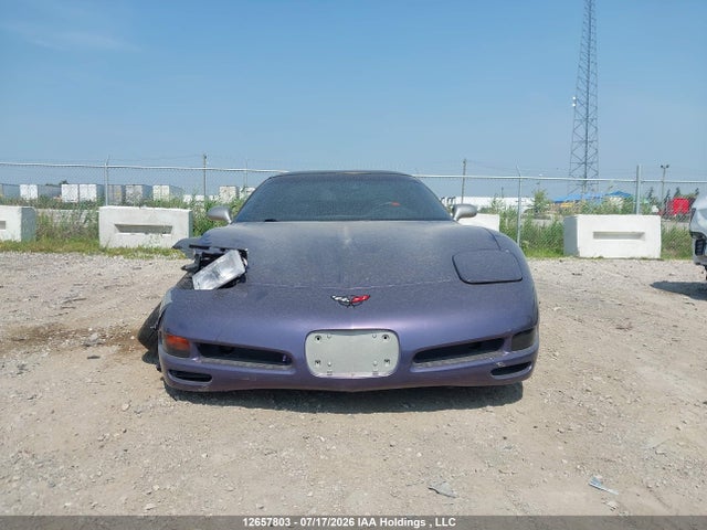 12657803 :رقم المزاد ، 1G1YY22GXY5105881 vin ، 2000 Chevrolet Corvette مزاد بيع