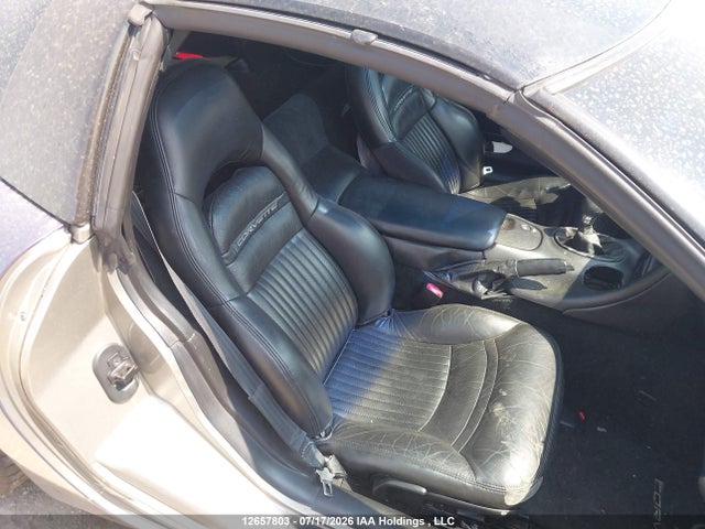12657803 :رقم المزاد ، 1G1YY22GXY5105881 vin ، 2000 Chevrolet Corvette مزاد بيع