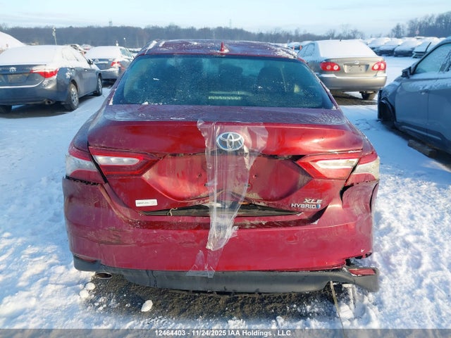 2018 Toyota Camry Hybrid Xle მანქანა იყიდება აუქციონზე, vin: 4T1B21HK6JU504198, აუქციონის ნომერი: 12464403