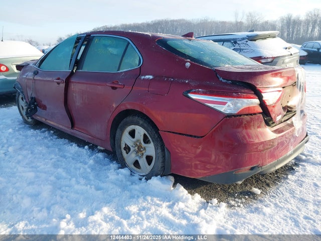2018 Toyota Camry Hybrid Xle მანქანა იყიდება აუქციონზე, vin: 4T1B21HK6JU504198, აუქციონის ნომერი: 12464403
