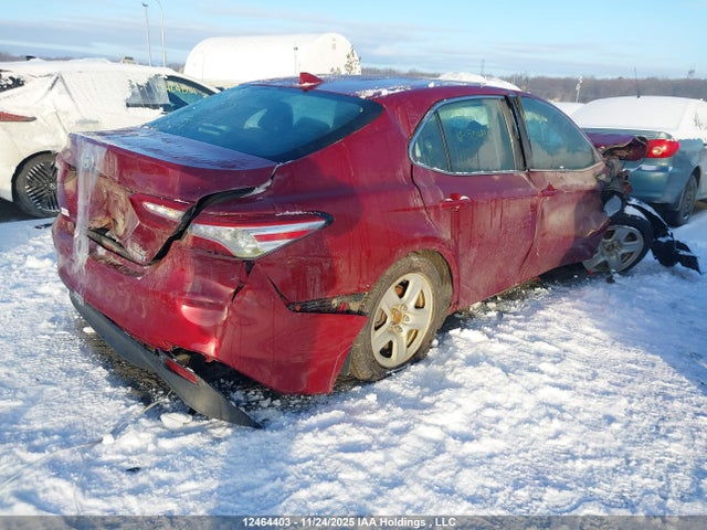 2018 Toyota Camry Hybrid Xle მანქანა იყიდება აუქციონზე, vin: 4T1B21HK6JU504198, აუქციონის ნომერი: 12464403