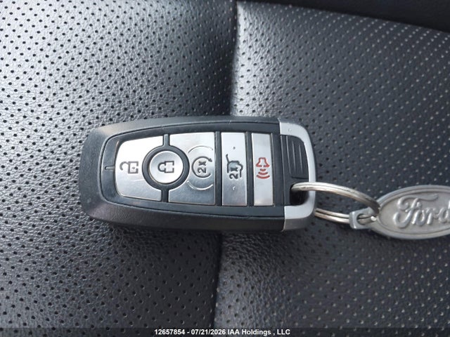 12657854 :رقم المزاد ، 1FMCU9J98NUA74409 vin ، 2022 Ford Escape Titanium مزاد بيع