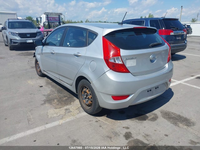 2013 Hyundai Accent Gls/gs მანქანა იყიდება აუქციონზე, vin: KMHCT5AE8DU134731, აუქციონის ნომერი: 12657860