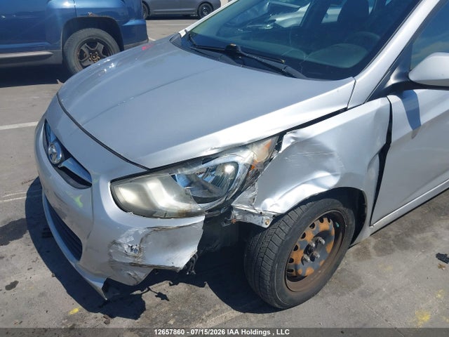 2013 Hyundai Accent Gls/gs მანქანა იყიდება აუქციონზე, vin: KMHCT5AE8DU134731, აუქციონის ნომერი: 12657860