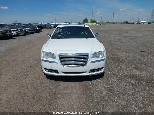 12657867 :رقم المزاد ، 2C3CK6CT7BH573898 vin ، 2011 Chrysler 300c مزاد بيع
