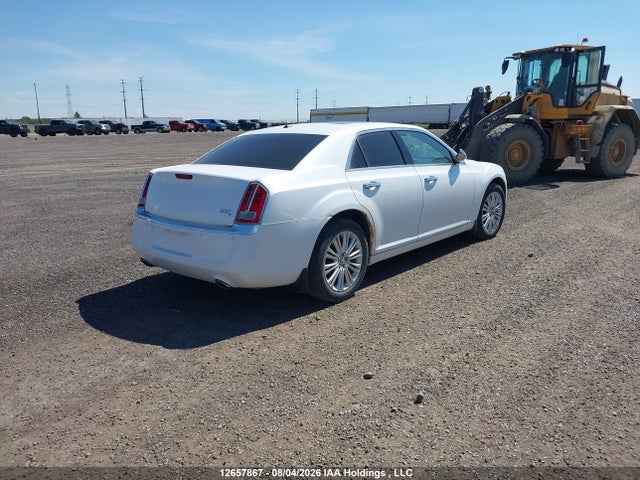 12657867 :رقم المزاد ، 2C3CK6CT7BH573898 vin ، 2011 Chrysler 300c مزاد بيع