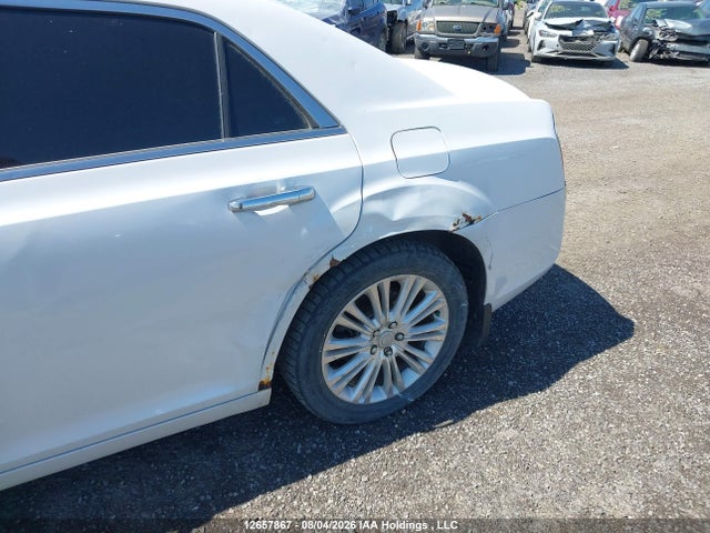12657867 :رقم المزاد ، 2C3CK6CT7BH573898 vin ، 2011 Chrysler 300c مزاد بيع