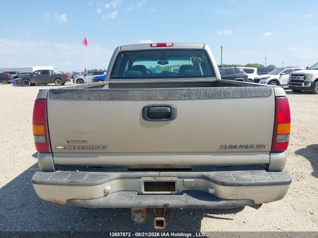 2001 Chevrolet Silverado K2500 Heavy Duty მანქანა იყიდება აუქციონზე, vin: 1GCHK23G71F197023, აუქციონის ნომერი: 12657872