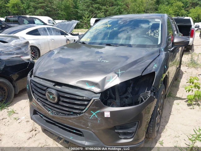 Mazda CX-5 GT 2016 JM3KE4DY0G0822414 Image 2