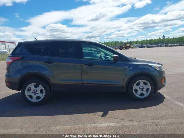 12657893 :رقم المزاد ، 1FMCU0F76HUD00535 vin ، 2017 Ford Escape S مزاد بيع