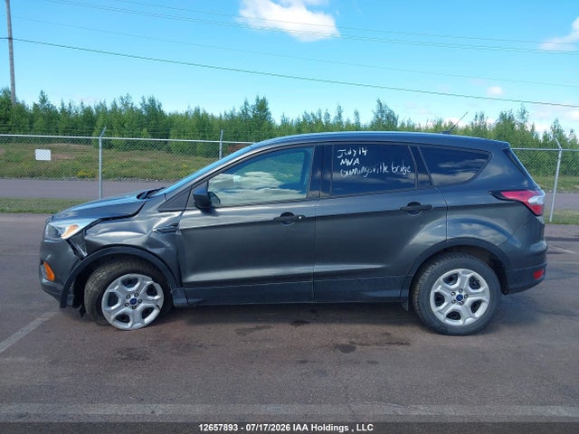 12657893 :رقم المزاد ، 1FMCU0F76HUD00535 vin ، 2017 Ford Escape S مزاد بيع