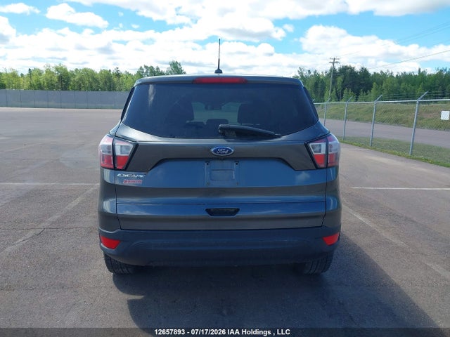 12657893 :رقم المزاد ، 1FMCU0F76HUD00535 vin ، 2017 Ford Escape S مزاد بيع
