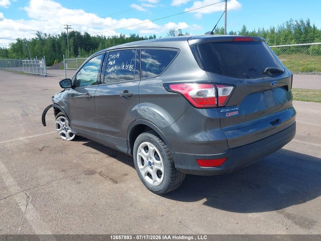 12657893 :رقم المزاد ، 1FMCU0F76HUD00535 vin ، 2017 Ford Escape S مزاد بيع