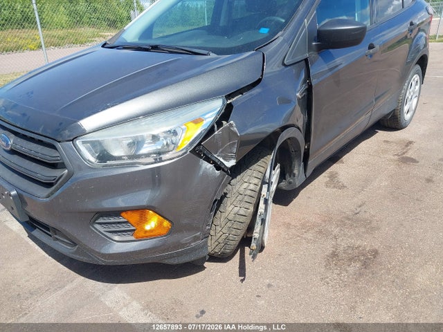 12657893 :رقم المزاد ، 1FMCU0F76HUD00535 vin ، 2017 Ford Escape S مزاد بيع