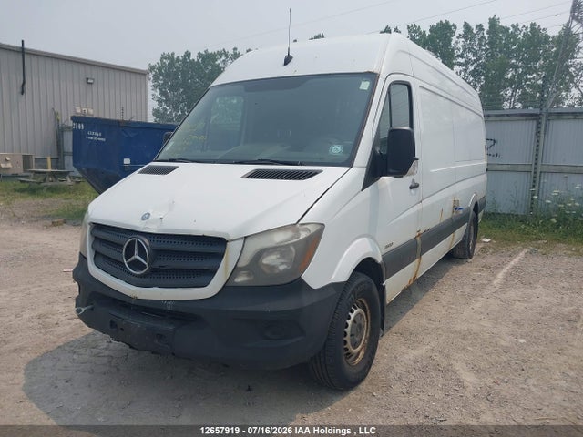 Mercedes-Benz Sprinter 2500 2015 WD3BE8DCXFP112411 Image 2