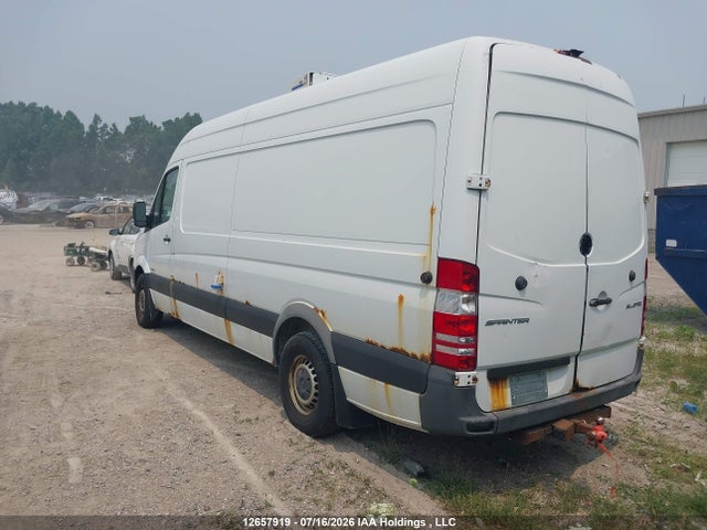 Mercedes-Benz Sprinter 2500 2015 WD3BE8DCXFP112411 Image 3