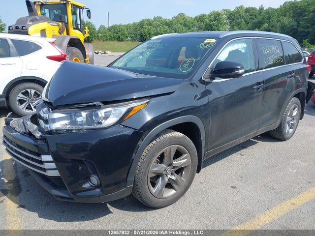 2017 Toyota Highlander Limited მანქანა იყიდება აუქციონზე, vin: 5TDDZRFH3HS357805, აუქციონის ნომერი: 12657932
