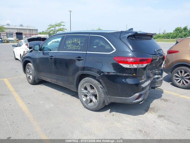 2017 Toyota Highlander Limited მანქანა იყიდება აუქციონზე, vin: 5TDDZRFH3HS357805, აუქციონის ნომერი: 12657932