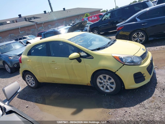 12657941 :رقم المزاد ، KNADM5A37G6541434 vin ، 2016 Kia Rio مزاد بيع