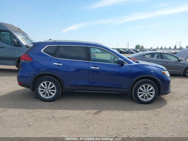 Aukcja sprzedaży 2017 Nissan Rogue S/sl Platinum/sv, vin: 5N1AT2MVXHC802459, numer aukcji: 12657943